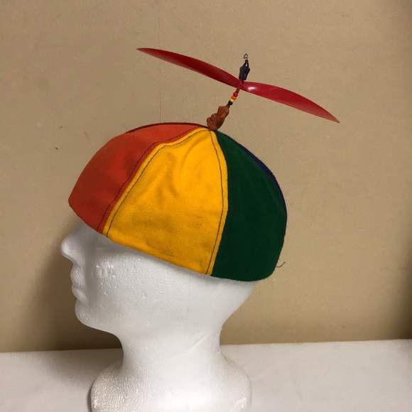 Intersellar propeller beanie with bear Sz small . - Picture 2 of 5